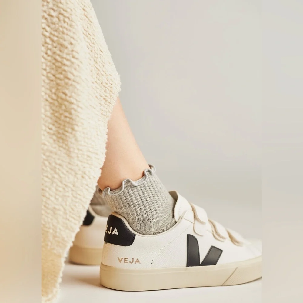 Veja Women's White Sneaker with Black V Detail - Picture 2 of 11